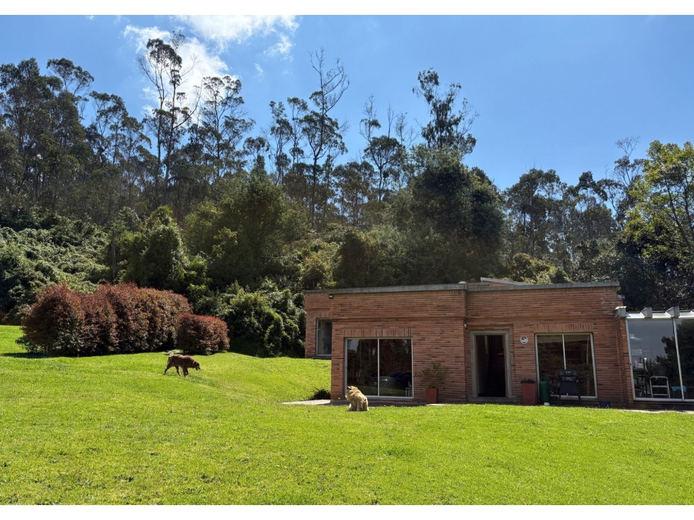 EXCELENTE OPORTUNIDAD VENTA DE 2 CASAS EN RESERVA FORESTAL
