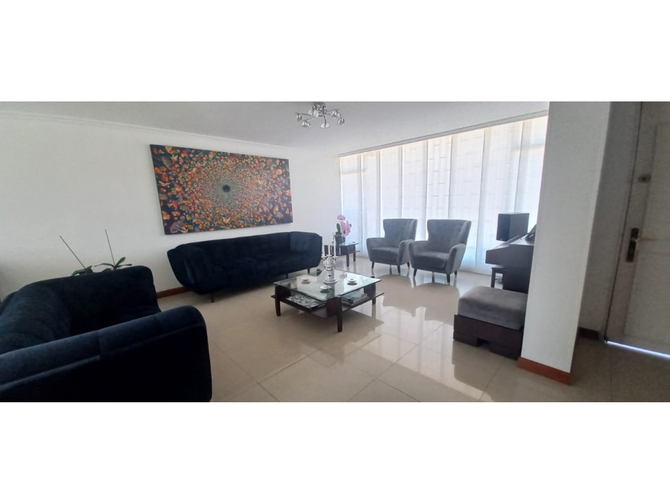 VENDO CASA EN LAS VILLAS REMODELADA Y AMPLIA — foto 3