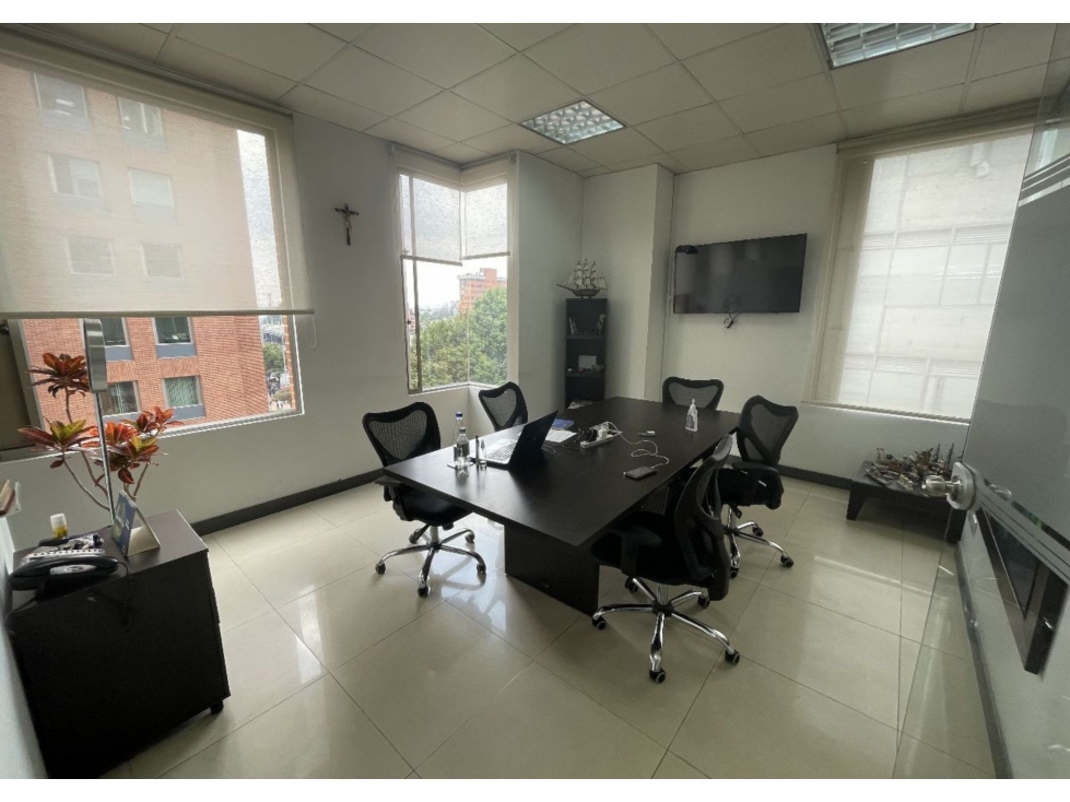 VENDO O ARRIENDO OFICINA EN CENTRO EMPRESARIAL CHICO — foto 3