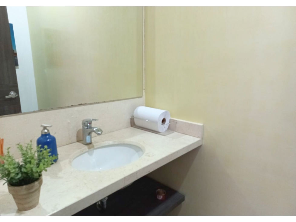ARRIENDO O VENDO OFICINA REMODELADA EN SANTA BÁRBARA — foto 2