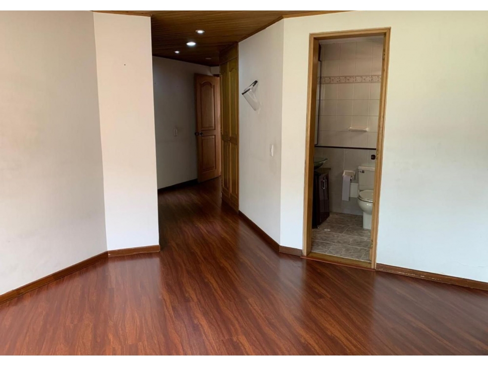 VENDO APARTAMENTO CON LINDA VISTA EN EL CHICÓ — foto 3