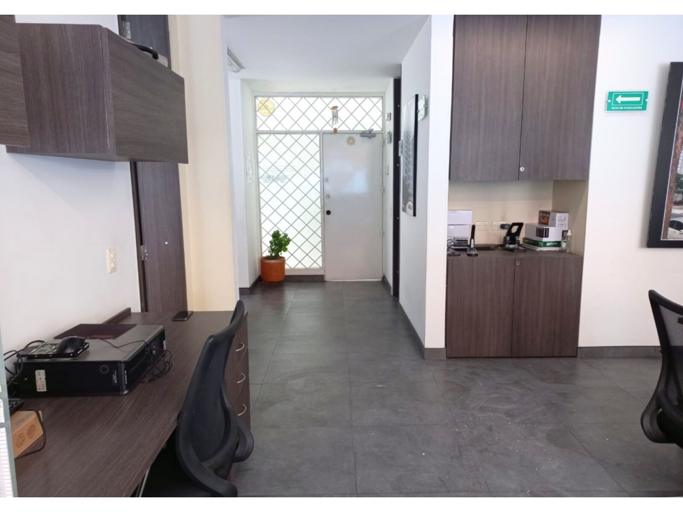 ARRIENDO O VENDO OFICINA REMODELADA EN SANTA BÁRBARA — foto 3