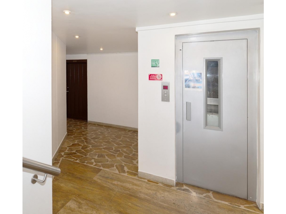 VENDO O ARRIENDO CONSULTORIO u OFICINA EN EL CHICO — foto 5