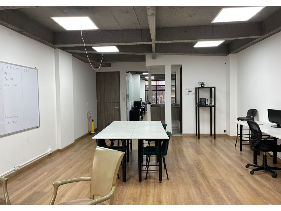 EN VENTA OFICINA 78 M² LA CASTELLANA 2 PARQUEADEROS — foto 5