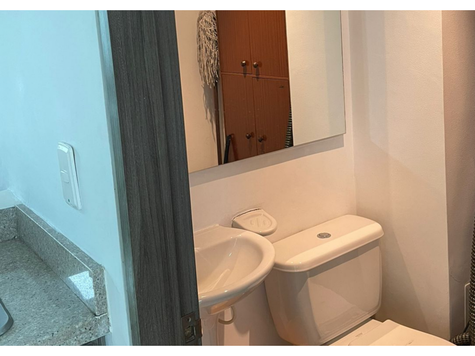 EN VENTA OFICINA 78 M² LA CASTELLANA 2 PARQUEADEROS — foto 6