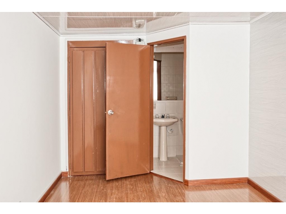 VENDO O ARRIENDO CONSULTORIO u OFICINA EN EL CHICO — foto 6