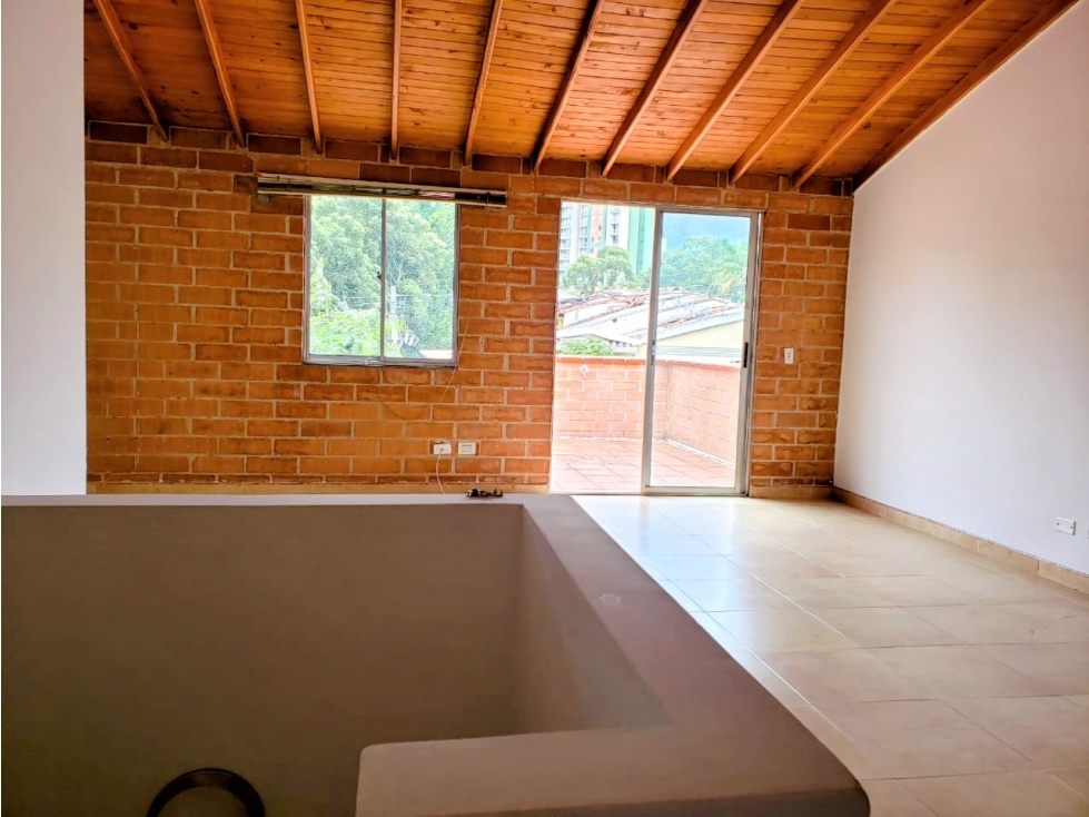 Casa en unidad en Suramerica, Itagui - 1