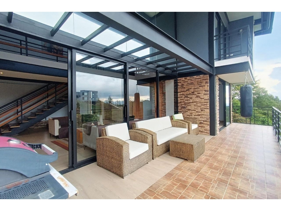 Hermosa casa en Loma del Escobero Alto (*) — foto 5