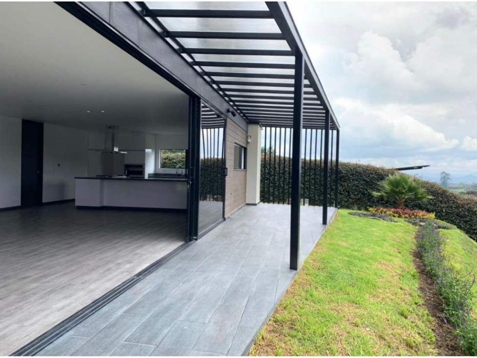 Venta de casa campestre Envigado Alto de las palmas