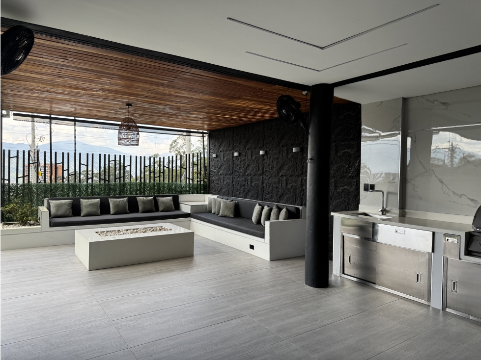 Venta de casa en Envigado Loma del Atravesado