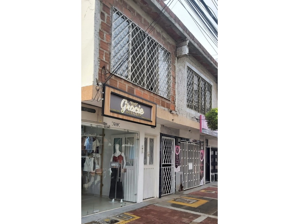 Casa multifamiliar en venta - Yumbo - Barrio Bolivar - Norte - 2