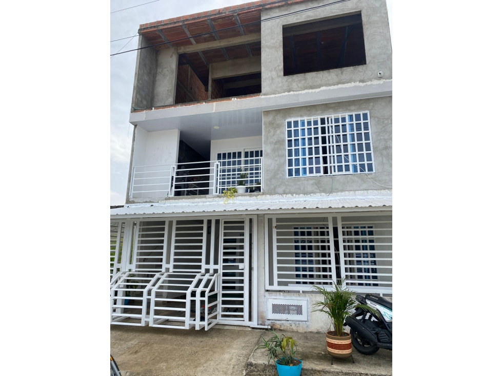 Casa en venta - Barrio Los Anturios - Jamundi - Jamundí — foto 3