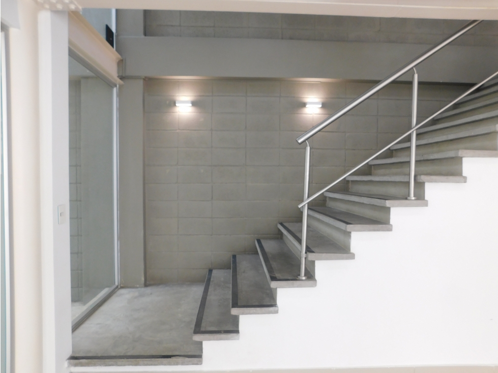EDIFICIO DE OFICINAS EN VENTA UBICADO EN CIUDAD JARDIN - CALI - 5