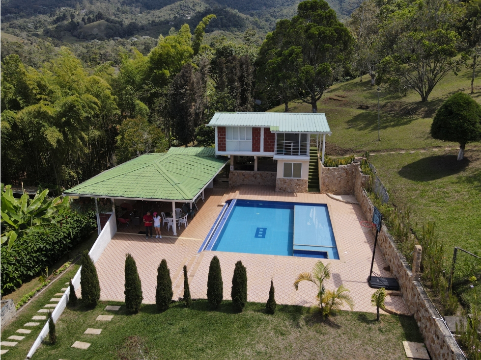 Finca en venta cerca a Cali - Tocota Expats Realty