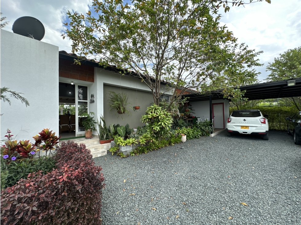 Country House in Ginebra with BBQ & Play Area - 6