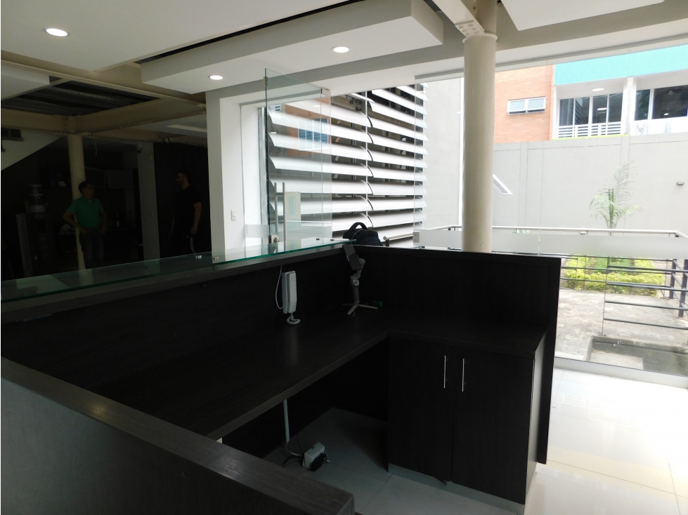 EDIFICIO DE OFICINAS EN VENTA UBICADO EN CIUDAD JARDIN - CALI - 2