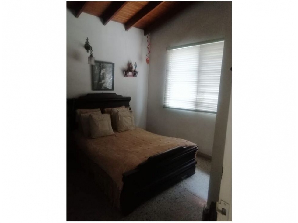 CASA EN ENVIGADO BARRIO EXCELENTE SEGUNDO PISO