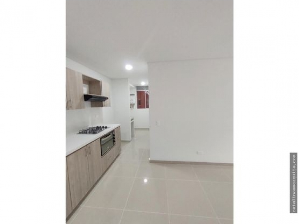 COMPRA ESTE MODERNO APARTAMENTO EN SECTOR CHINGI