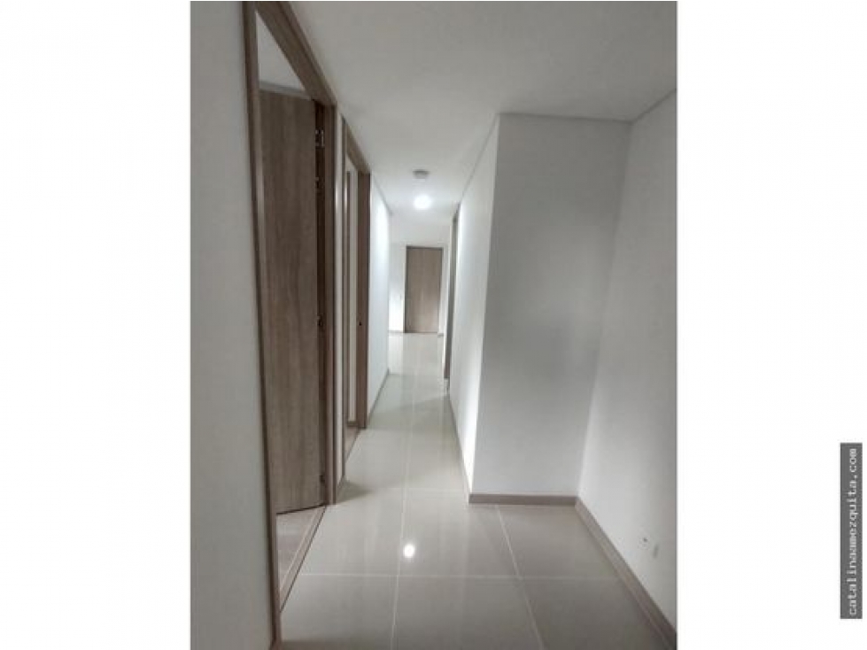 COMPRA ESTE MODERNO APARTAMENTO EN SECTOR CHINGI — foto 6