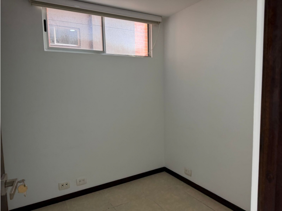 ARRIENDO APARTAMENTO EN EL POBLADO SECTOR PALMAS — foto 6