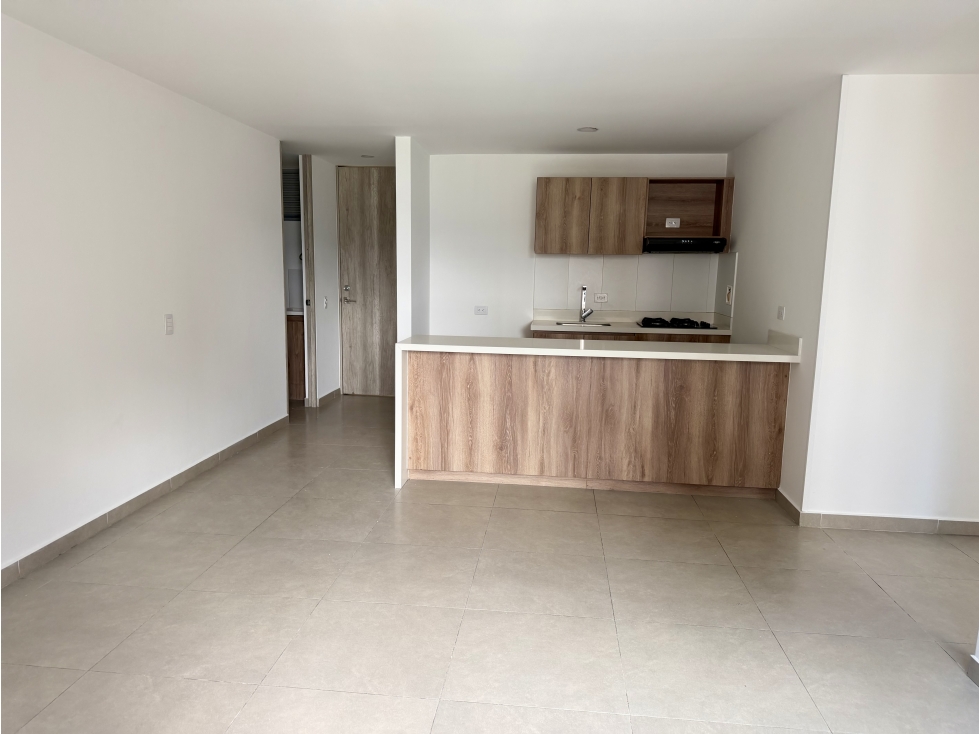 VENDO APARTAMENTO EN EL POBLADO SECTOR CIUDAD DEL RÍO