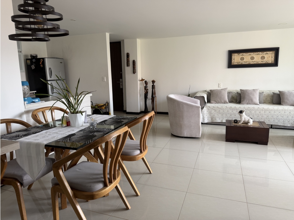 VENDO APARTAMENTO EN EL POBLADO SECTOR CASTROPOL — foto 3