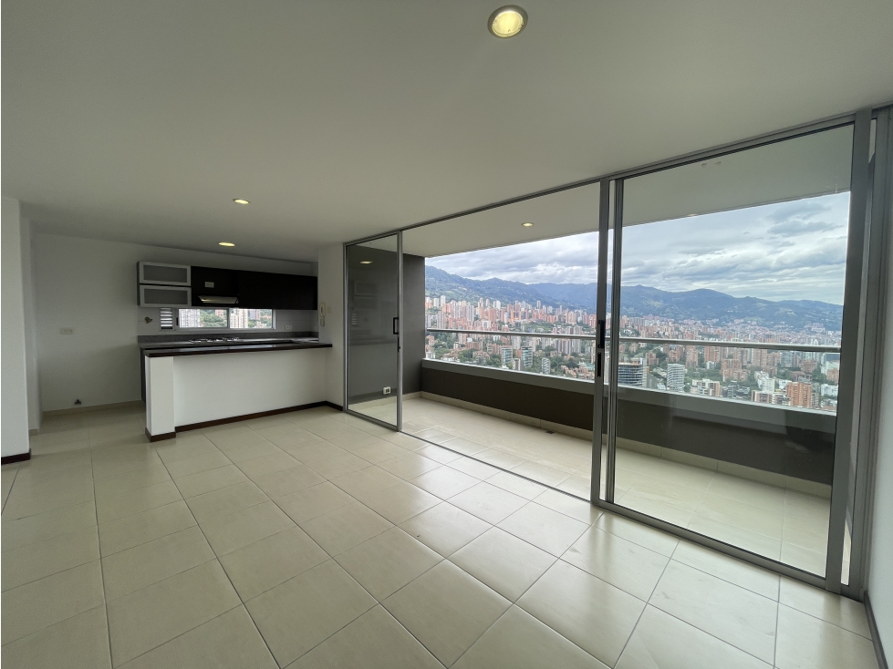 EN ARRIENDO APARTAMENTO EN LAS PALMAS SECTOR COUNTRY CLUB EL POBLADO