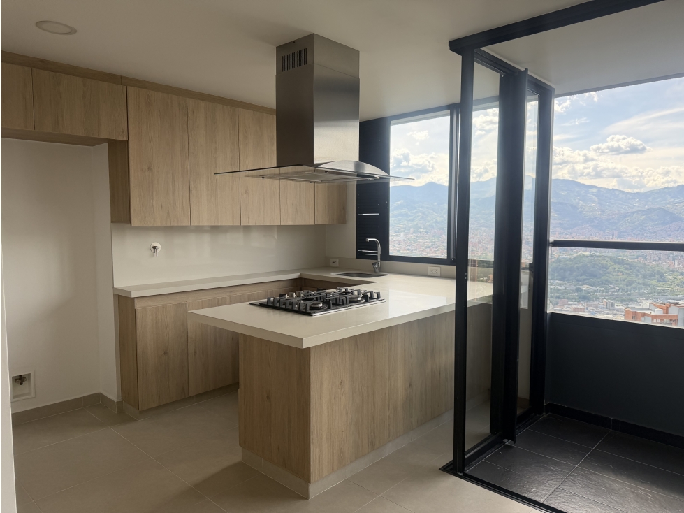 ARRIENDO APARTAMENTO EN EL POBLADO SECTOR LAS PALMAS — foto 2