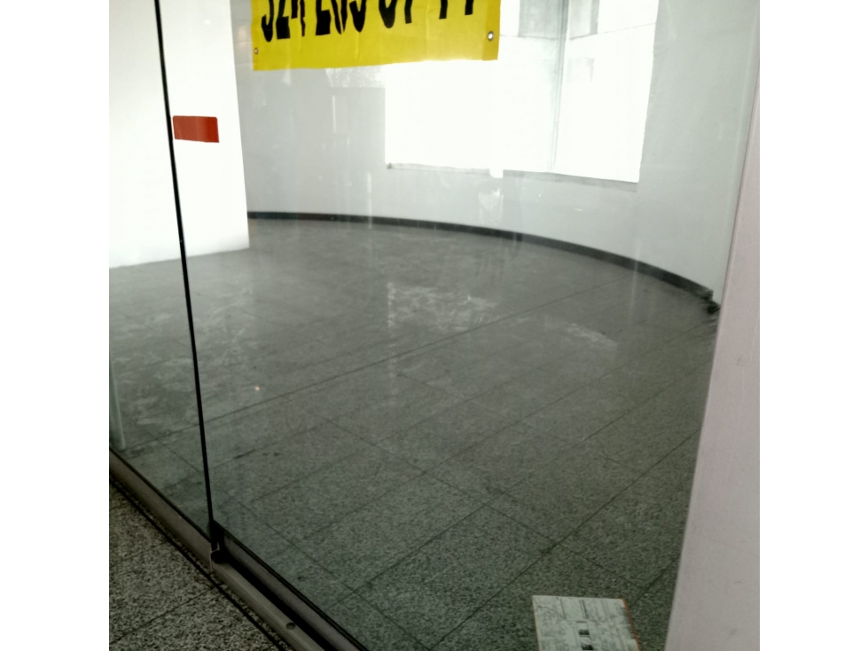 ARRIENDO OFICINA EN LA AV EL POBLADO — foto 5
