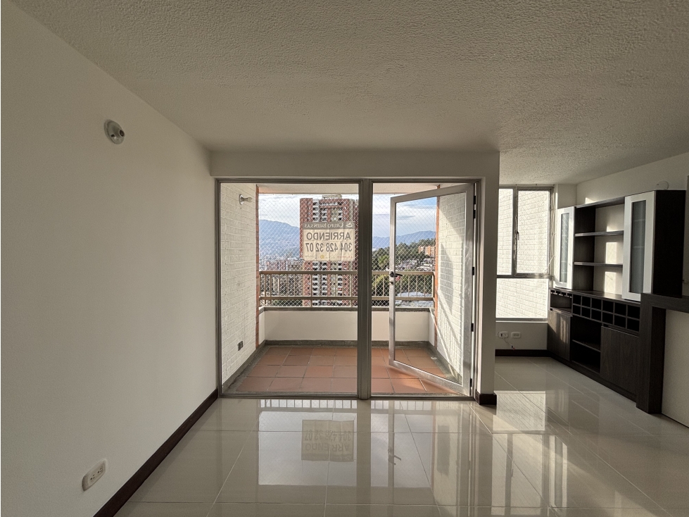 ALQUILER APARTAMENTO EN EL POBLADO SECTOR LOMA DE SAN JULIÁN — foto 3