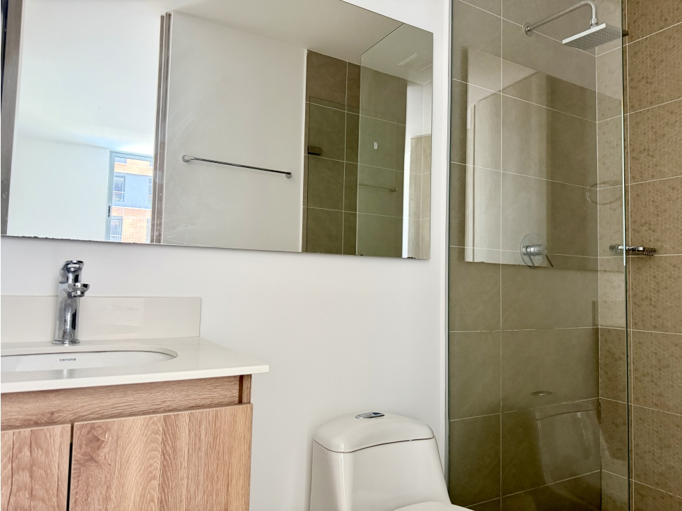 VENDO APARTAMENTO EN EL POBLADO SECTOR CIUDAD DEL RÍO — foto 6