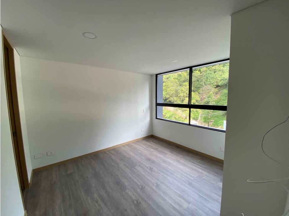 ARRIENDO APARTAESTUDIO EN POBLADO SECTOR PALMAS - COUNTRY CLUB — foto 4