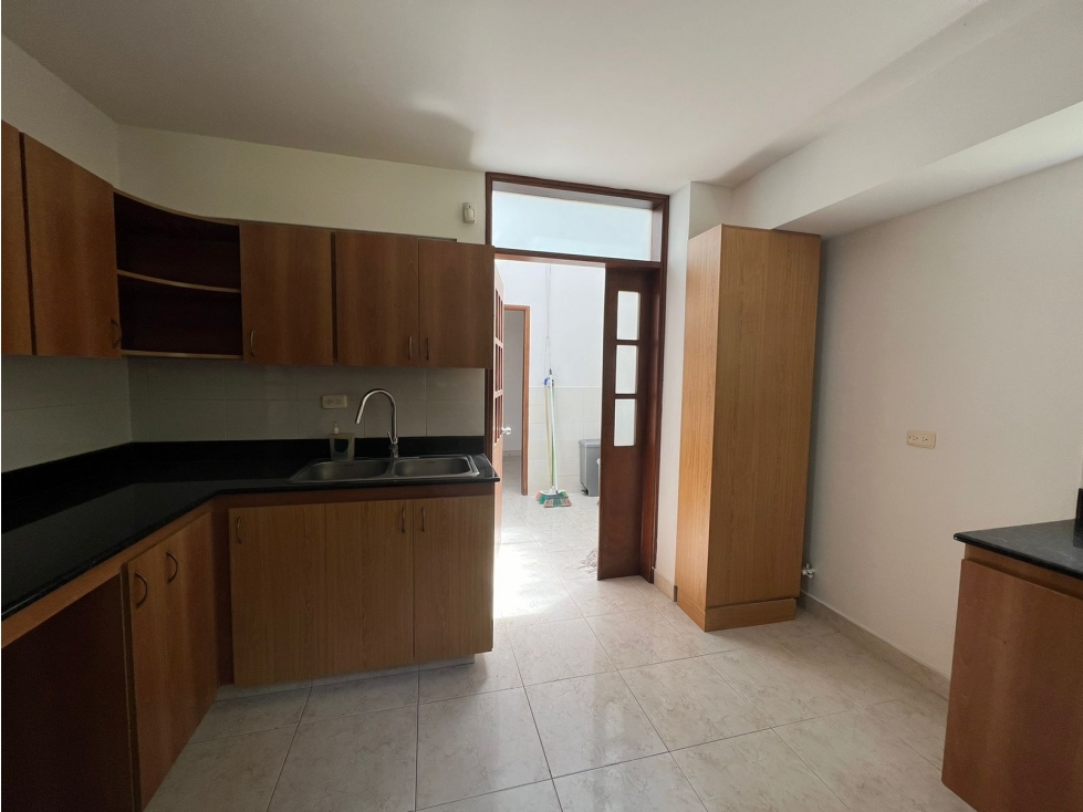 ARRIENDO CASA EN ENVIGADO SECTOR EL ATRAVESADO — foto 5