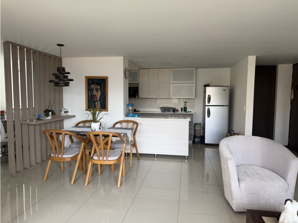 VENDO APARTAMENTO EN EL POBLADO SECTOR CASTROPOL