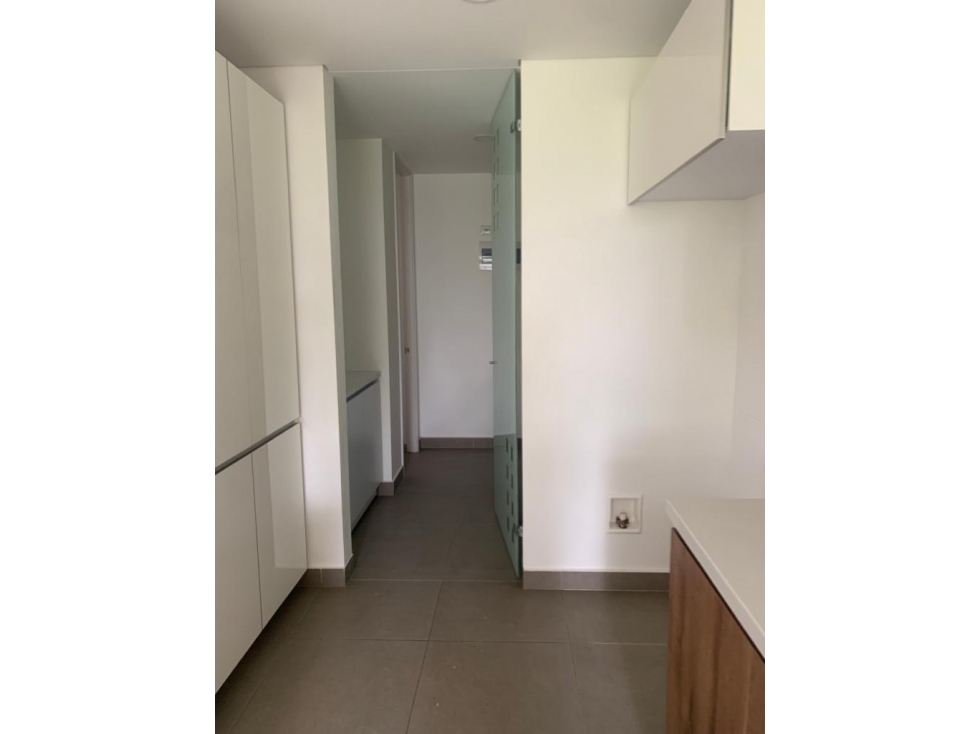 ARRIENDO CASA CAMPESTRE EN ENVIGADO SECTOR LOMA DE LA ESMERALDA — foto 3