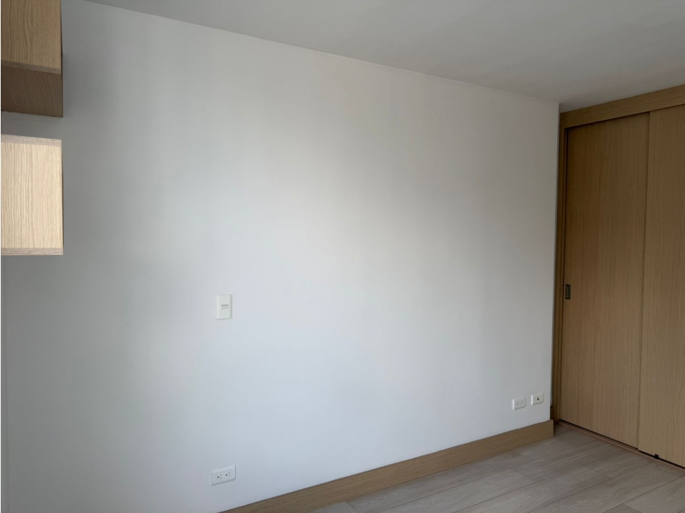 ARRIENDO APARTAMENTO EN EL POBLADO SECTOR LOMA DEL INDIO — foto 6