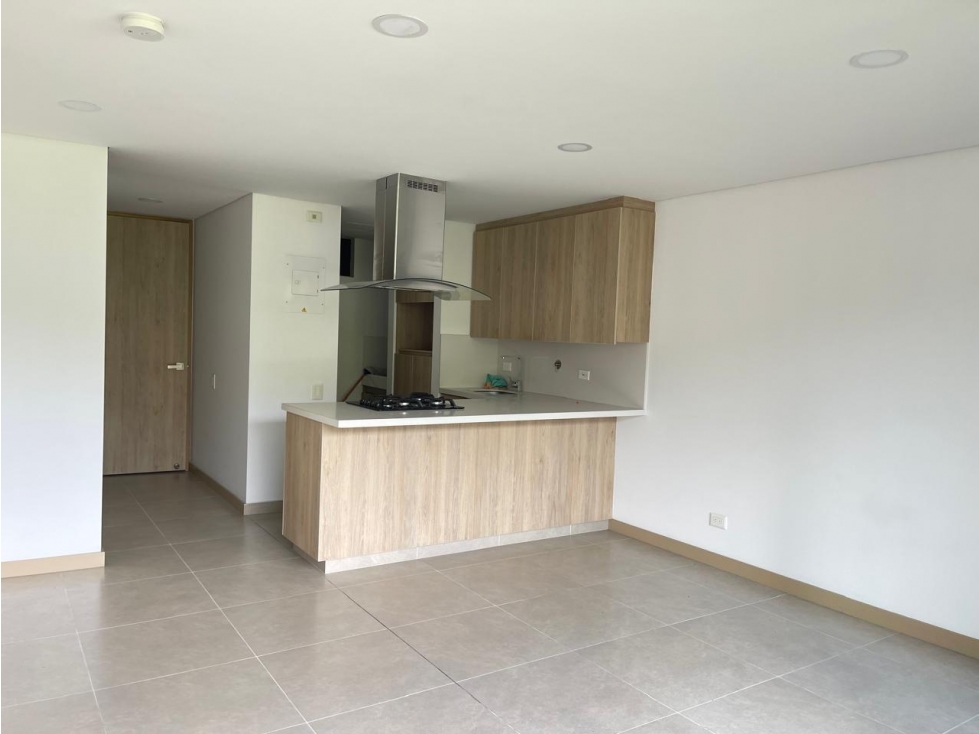 VENTA APARTAMENTO EN EL POBLADO SECTOR PALMAS COUNTRY CLUB