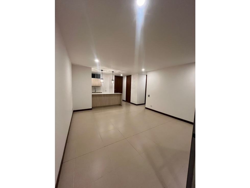 ARRIENDO APARTAMENTO POBLADO SECTOR EL TESORO