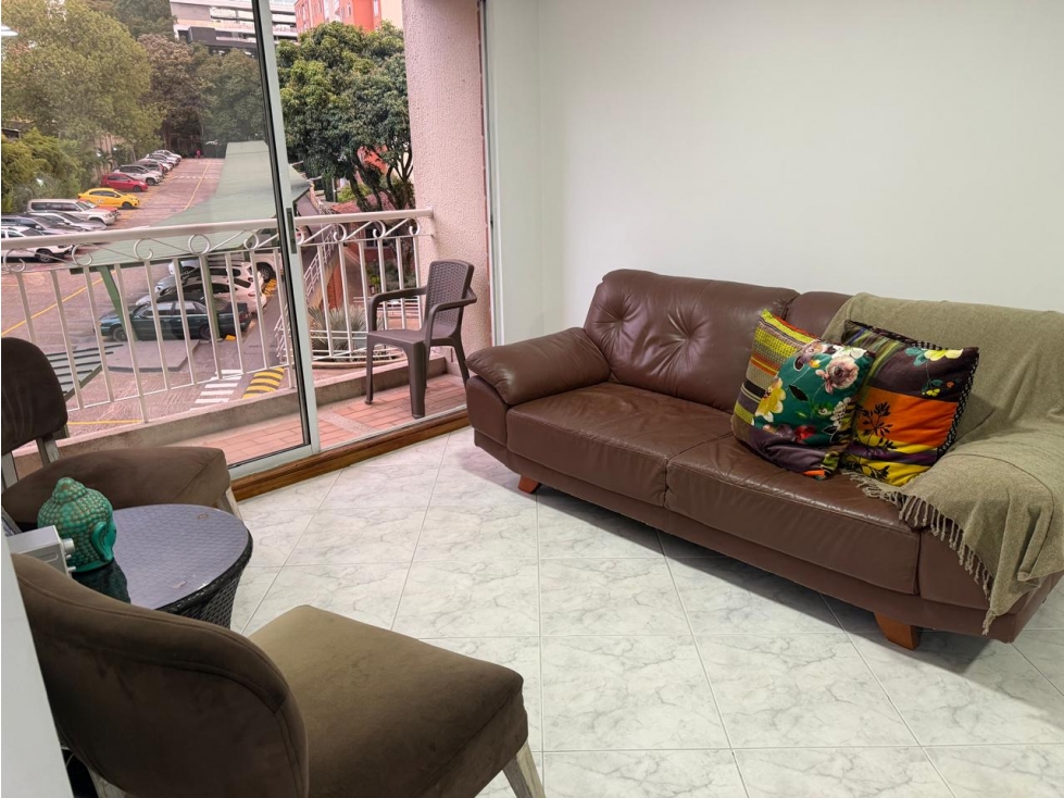 ARRIENDO APARTAMENTO POBLADO- SECTOR CASTROPOL — foto 3
