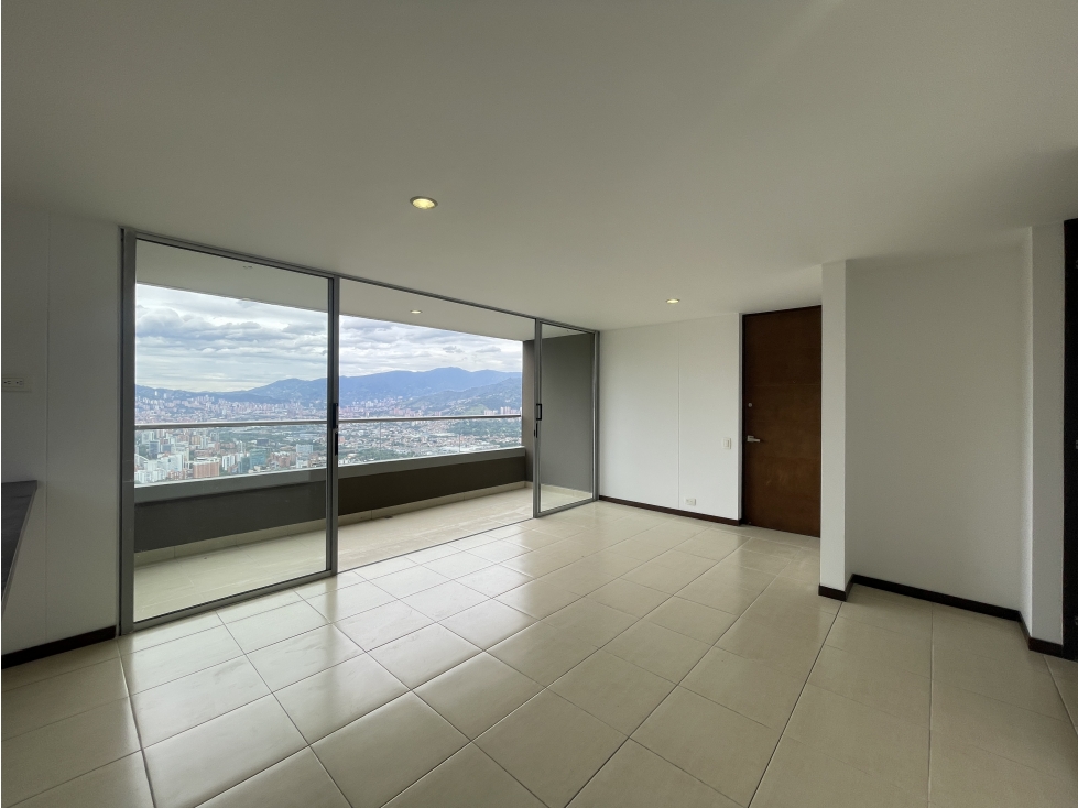 EN ARRIENDO APARTAMENTO EN LAS PALMAS SECTOR COUNTRY CLUB EL POBLADO — foto 3
