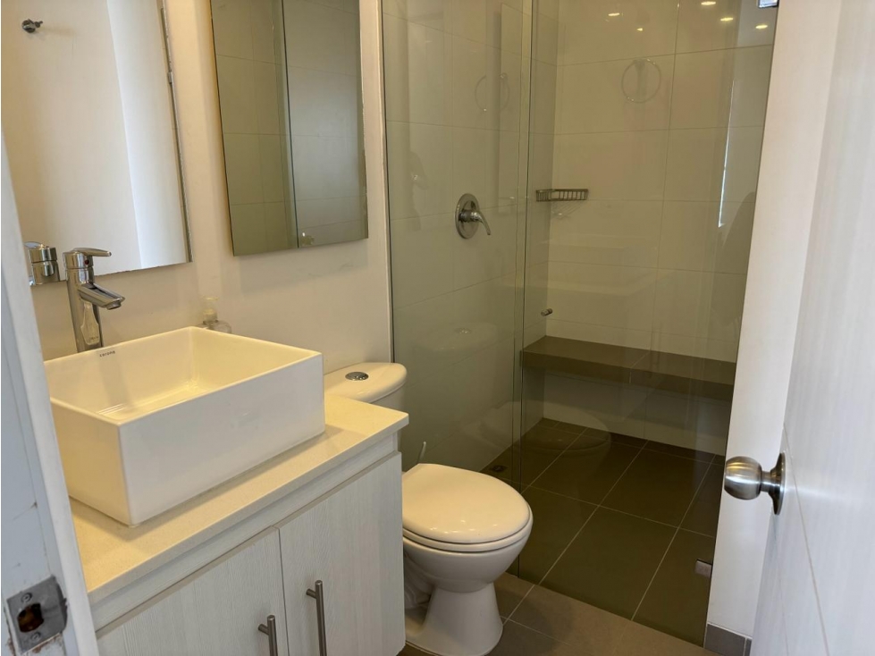 EN ARRIENDO APARTAMENTO AMOBLADO EN EL POBLADO MEDELLÍN COLOMBIA — foto 6