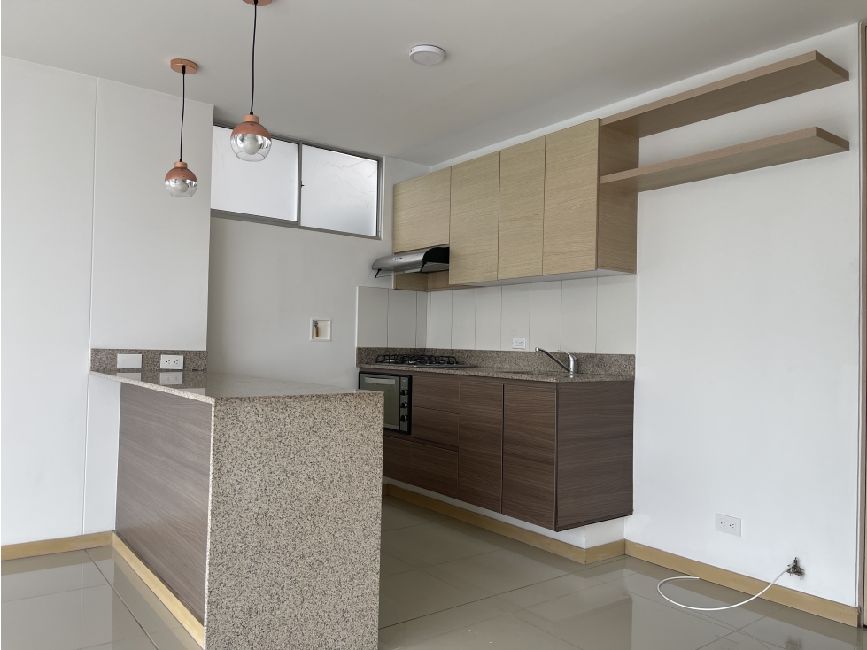 ARRIENDO APARTAMENTO SECTOR LOMA DEL INDIO EN EL POBLADO — foto 5
