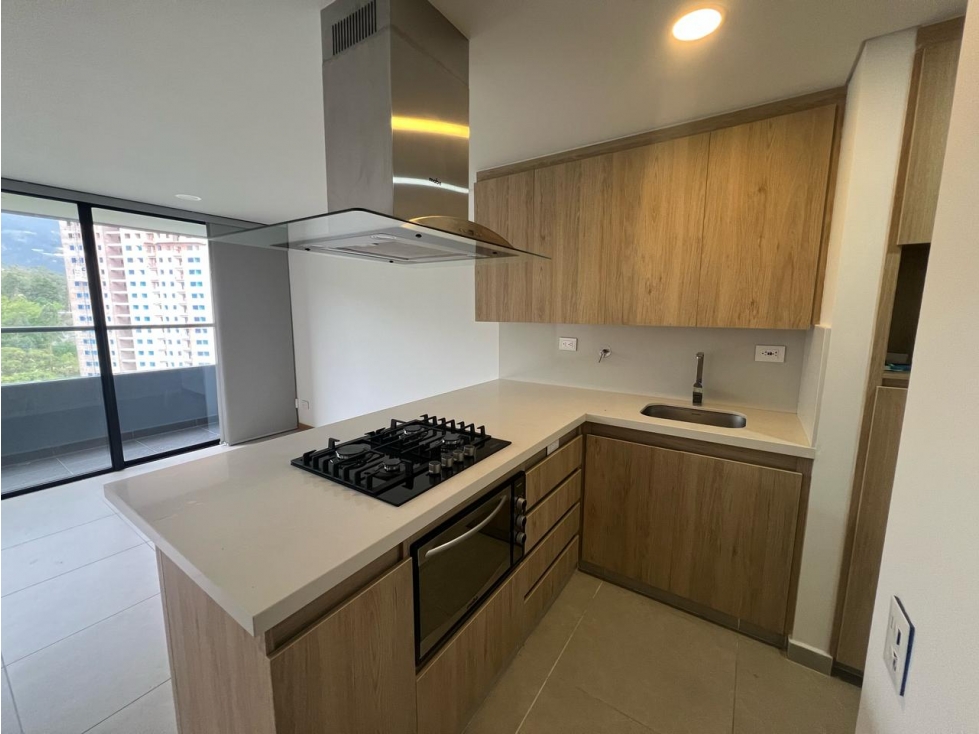 VENDO APARTAESTUDIO EN PALMAS COUNTRY CLUB EL POBLADO — foto 2