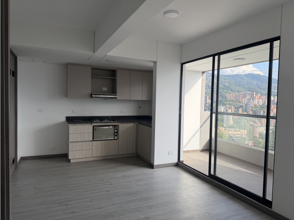 ARRIENDO APARTAMENTO SECTOR COUNTRY CLUB EN LAS PALMAS MEDELLIN