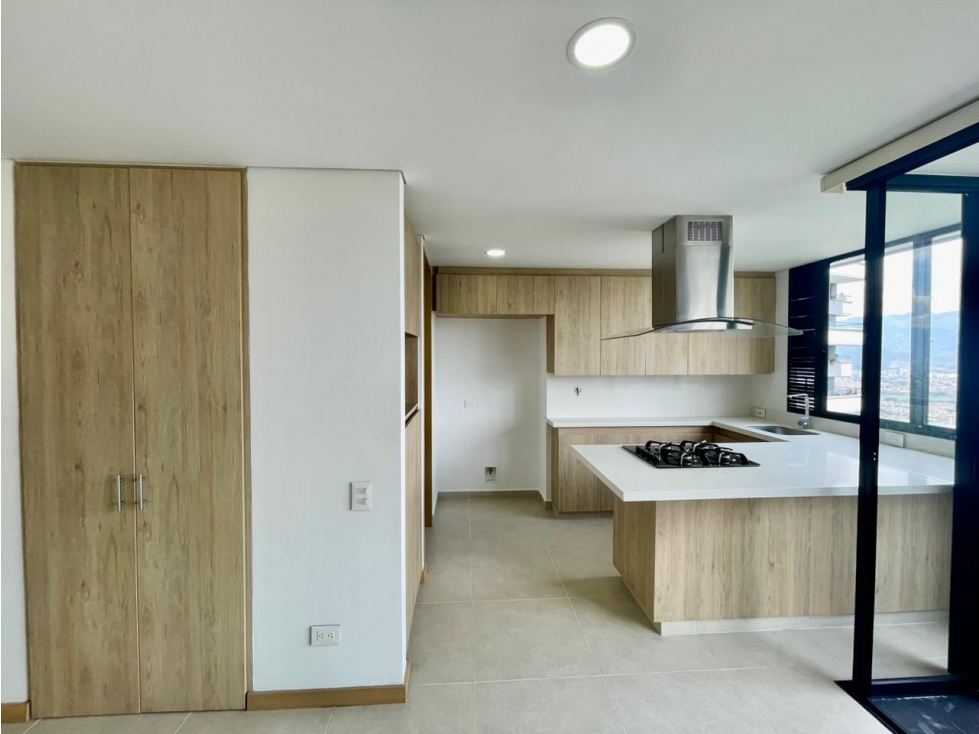 EN ARRIENDO APARTAMENTO EN LAS PALMAS COUNTRY CLUB