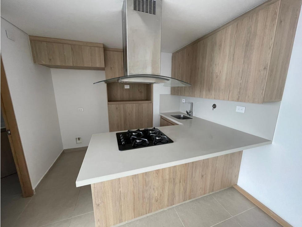EN ARRIENDO APARTAMENTO EN LAS PALMAS SECTOR COUNTRY CLUB — foto 2
