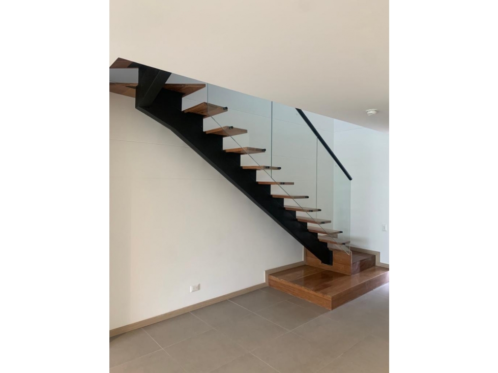 ARRIENDO CASA CAMPESTRE EN ENVIGADO SECTOR LOMA DE LA ESMERALDA — foto 5