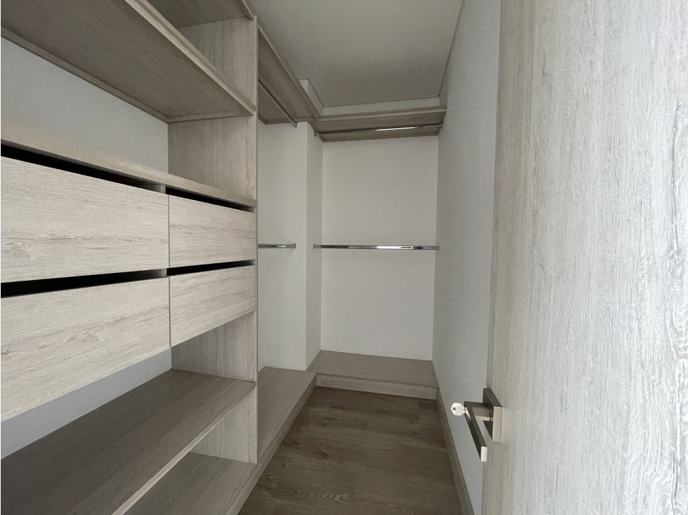 EN ARRIENDO APARTAMENTO SECTOR CASTROPOL EN EL POBLADO — foto 5