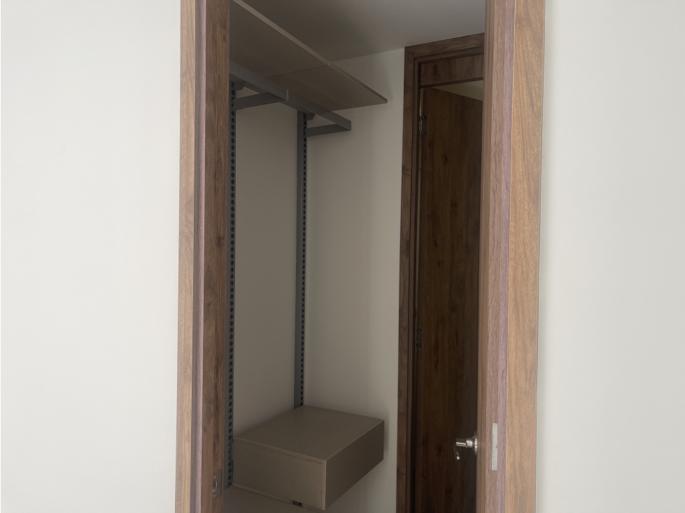 ARRIENDO APARTAMENTO POBLADO SECTOR CUIDAD DEL RIO — foto 4