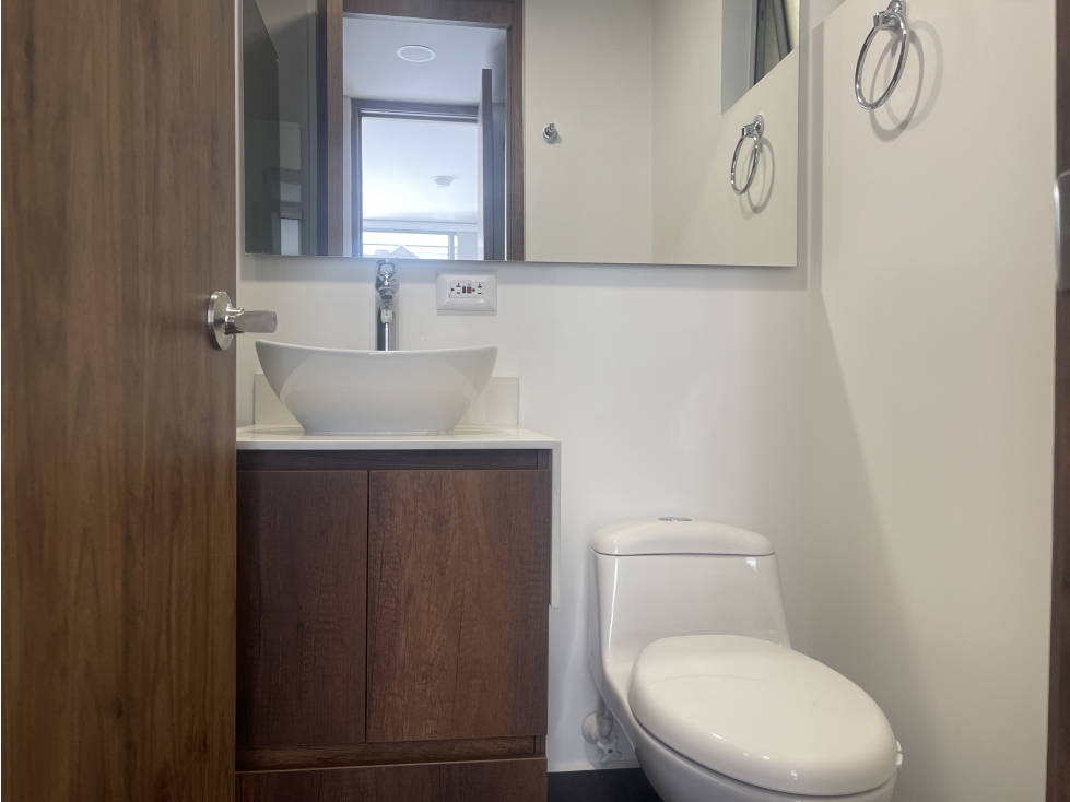 ARRIENDO APARTAMENTO POBLADO SECTOR CUIDAD DEL RIO — foto 5